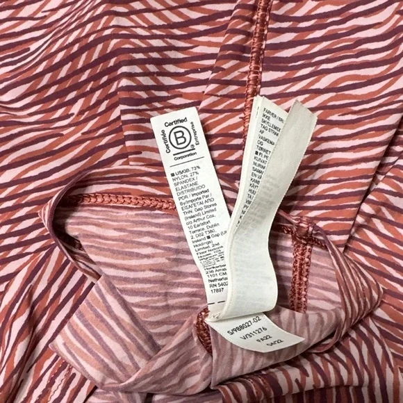 Athleta Ultimate Scoop Tank - Picture 7 of 7